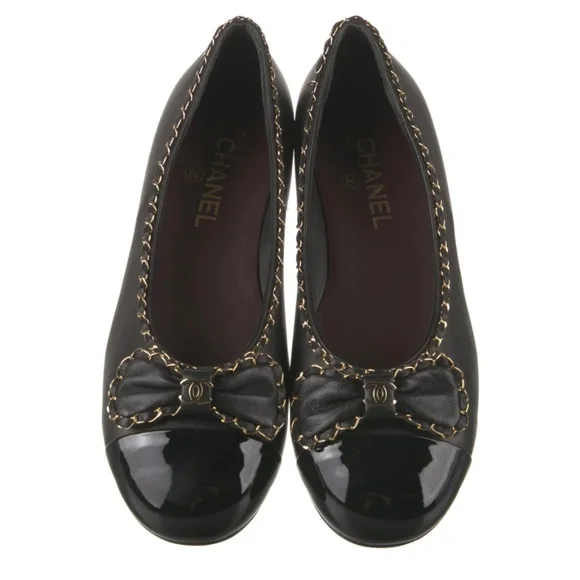 Chanel 2024 Interlocking CC Logo Ballet Flats - Picture 1 of 3
